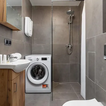 Apartment Okolna Cozy Remote Work By Renters *